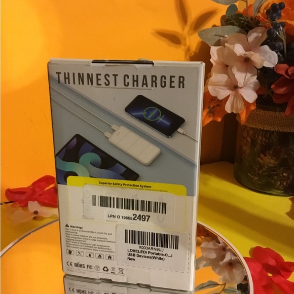 Power banks for cell phones iPad NIB - Picture 2 of 2